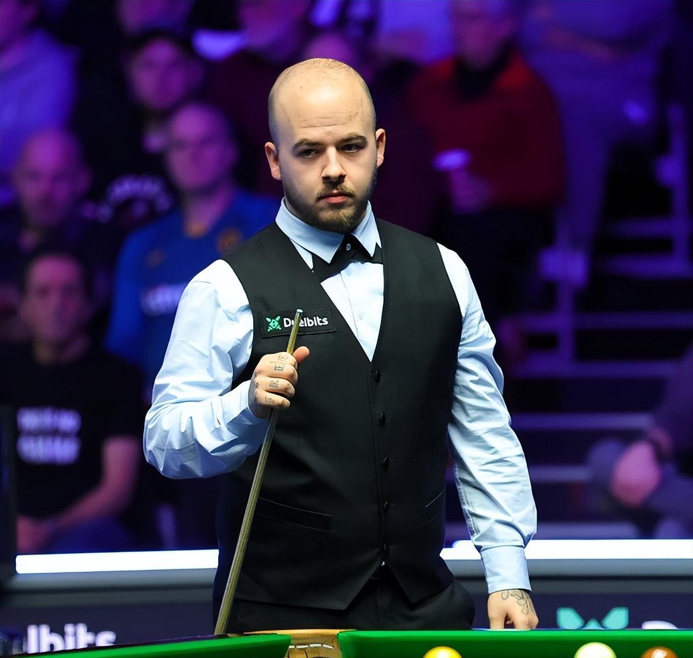 纵观两队的 纵观两队的