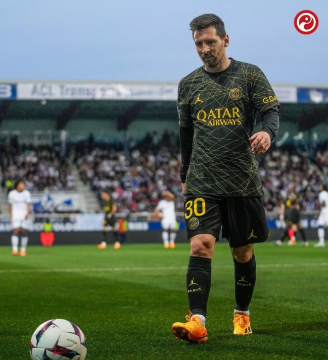 在他过往的 在他过往的