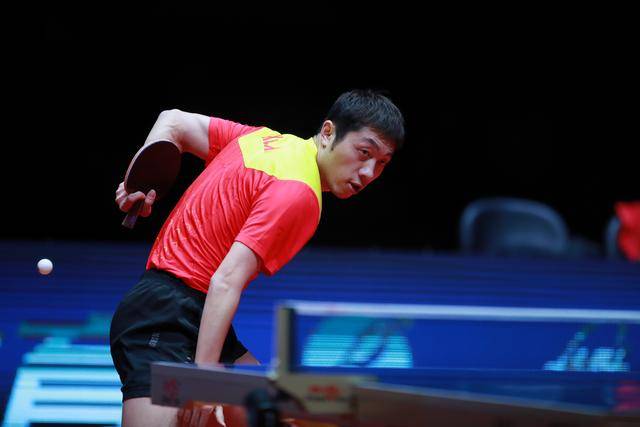 保持紧密联 保持紧密联