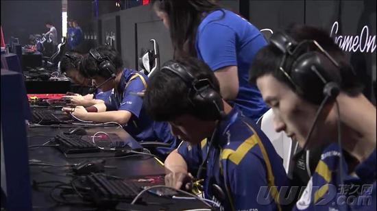 雨同行的过 雨同行的过