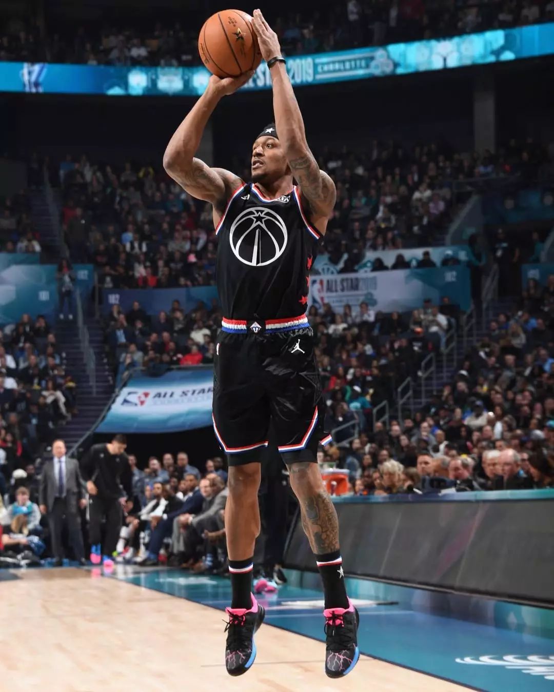 力远超常人 力远超常人