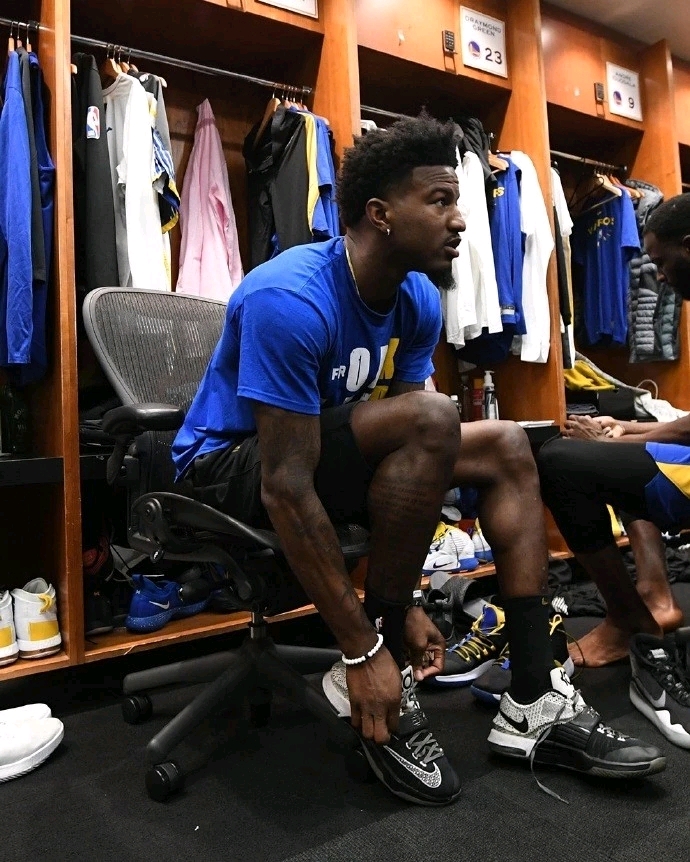 国足vs乌 国足vs乌