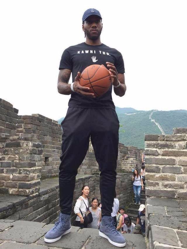 斯通斯在牵 斯通斯在牵