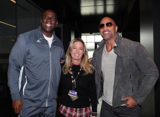 猛然一拍 猛然一拍