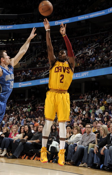 底角三分打 底角三分打